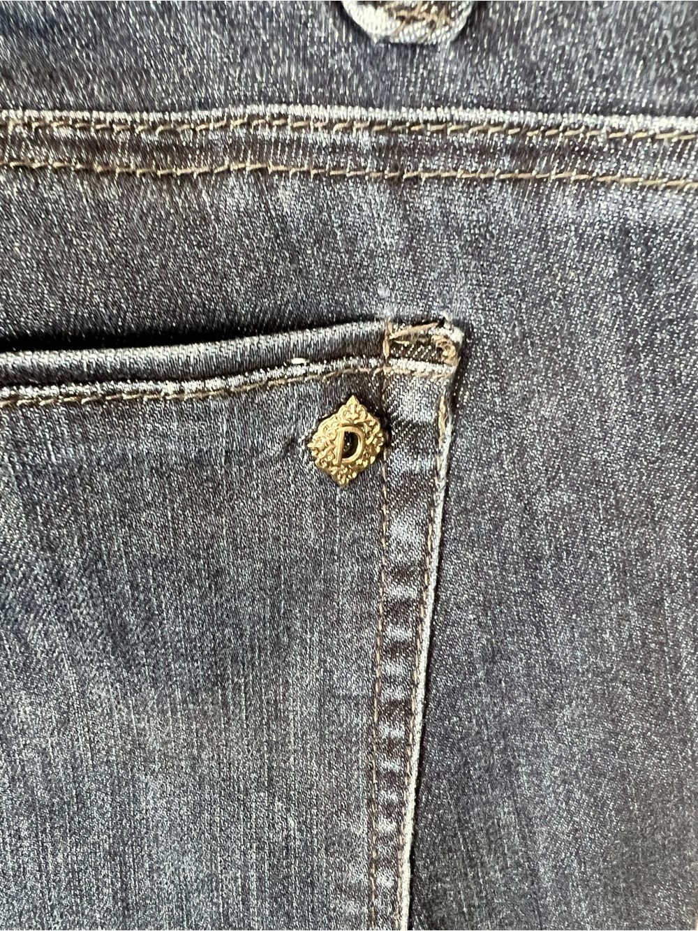 Democracy Women’s Straight Leg Cropped Jeans - Dark Blue - Picture 7 of 8